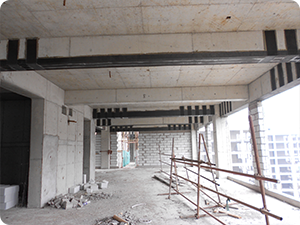 2.梁粘贴碳纤维加固